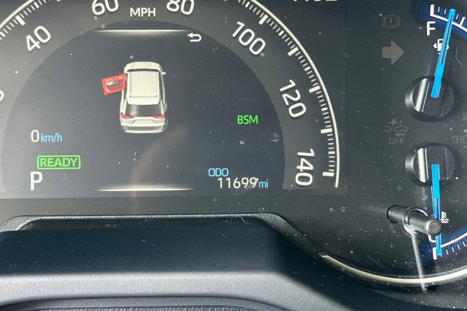 Used 2025 Toyota RAV4 XLE Premium w/ Weather Package AWD/4WD image 30