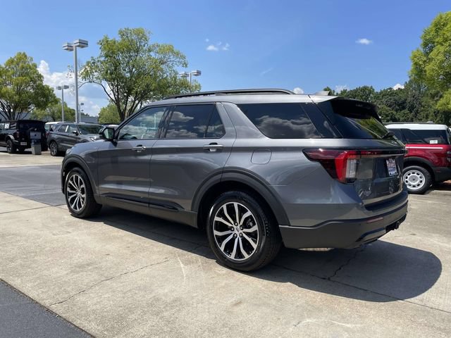 Used 2025 Ford Explorer ST-Line RWD image 4