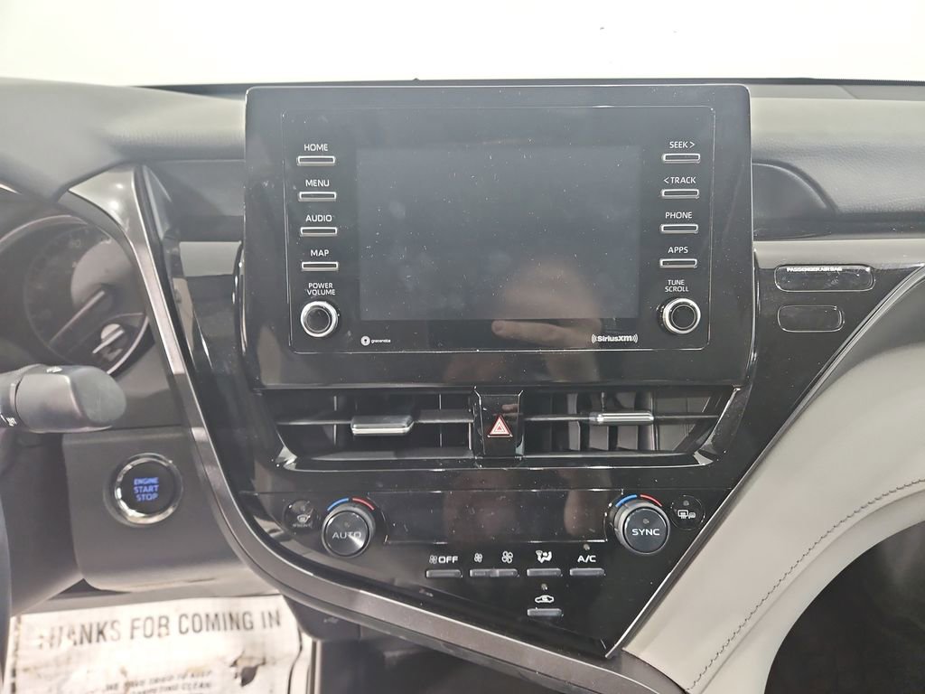 Used 2023 Toyota Camry SE w/ Cold Weather Package image 19