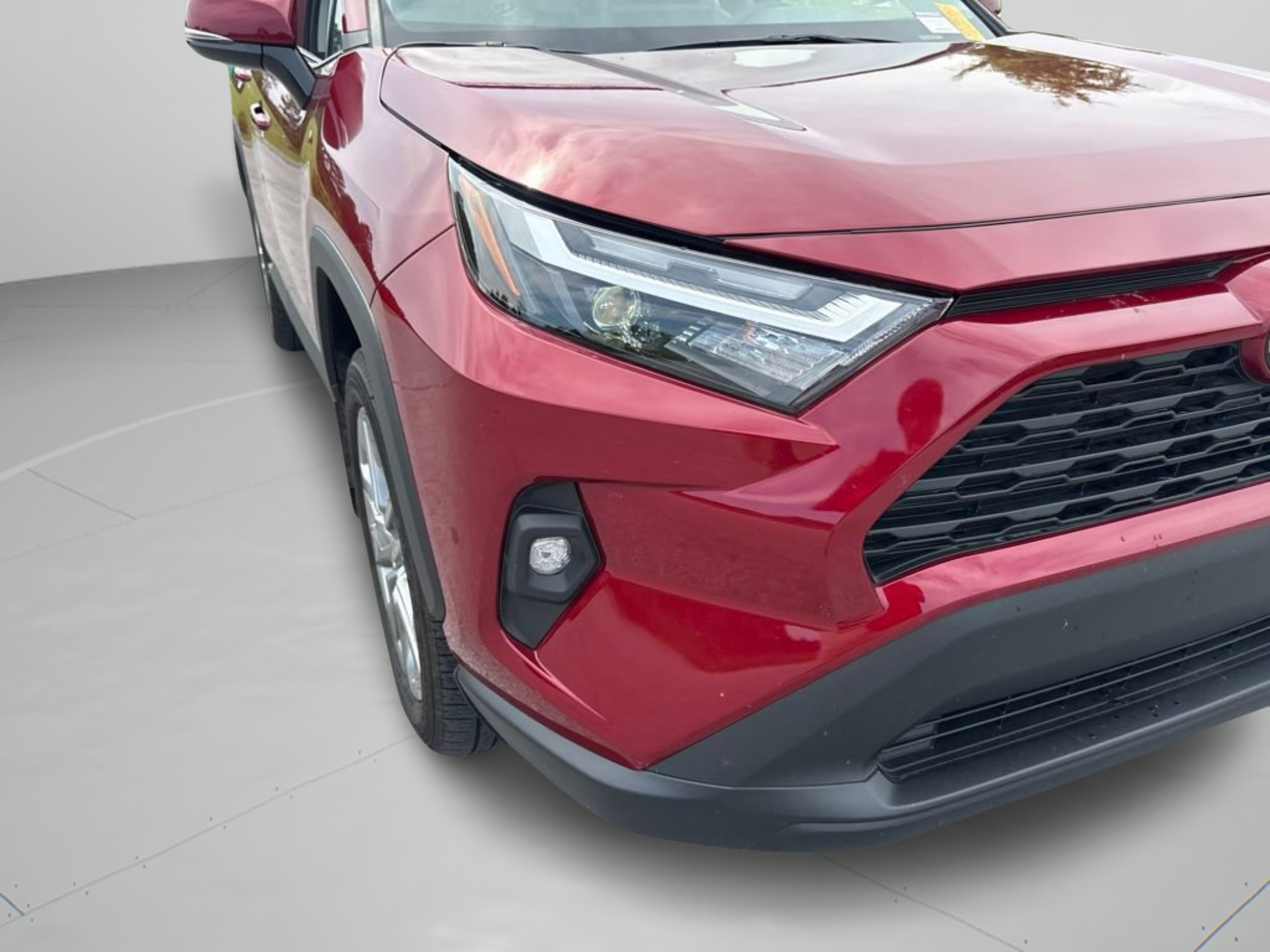 Used 2024 Toyota RAV4 XLE Premium FWD image 30
