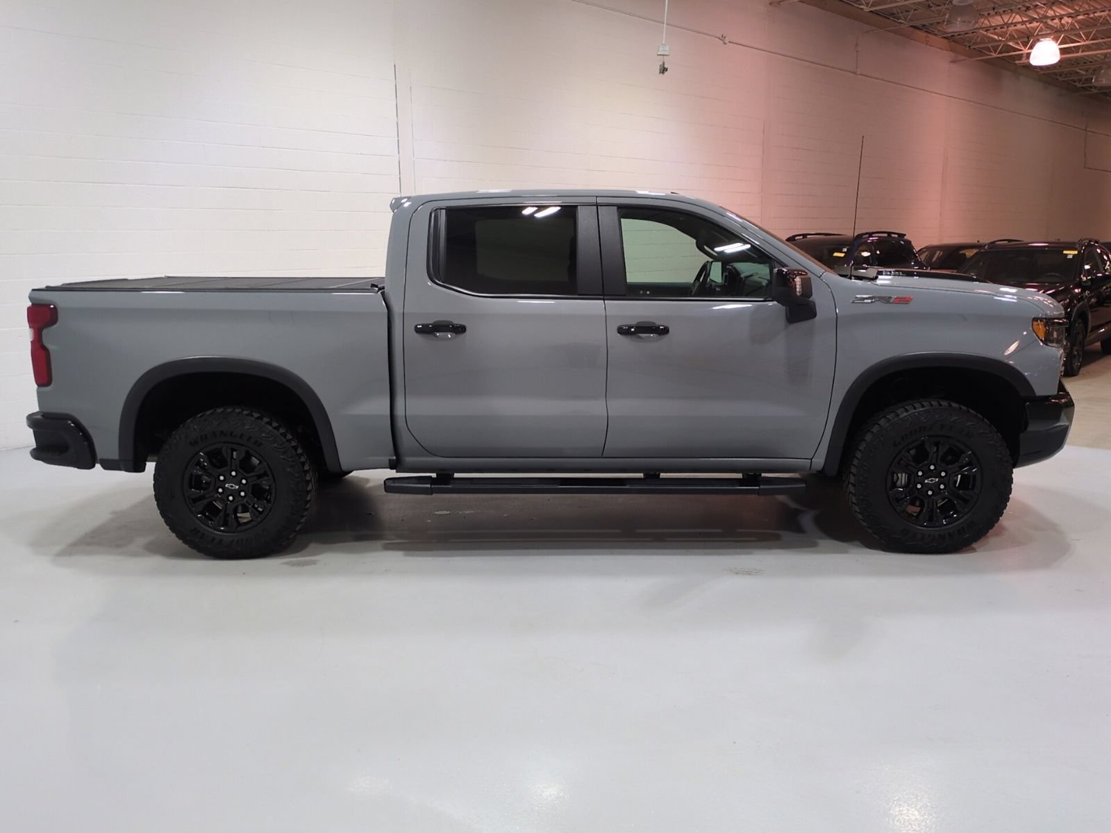 Used 2024 Chevrolet Silverado 1500 ZR2 w/ Technology Package AWD/4WD image 2