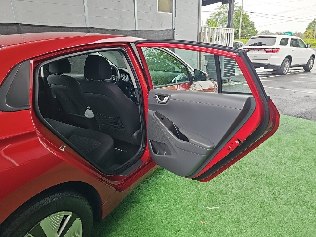 Used 2019 Hyundai Ioniq Blue FWD image 37