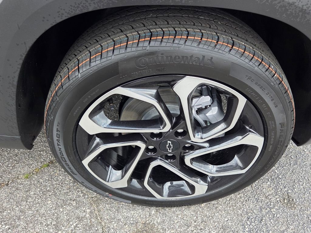 New 2026 Chevrolet Trax RS w/ Sunroof Package image 16