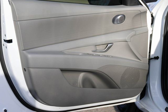 New 2026 Hyundai Elantra Blue image 9