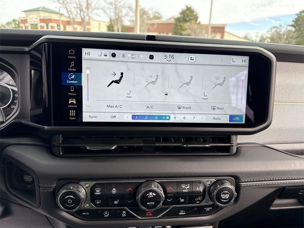 Used 2024 Jeep Wrangler Sahara image 22