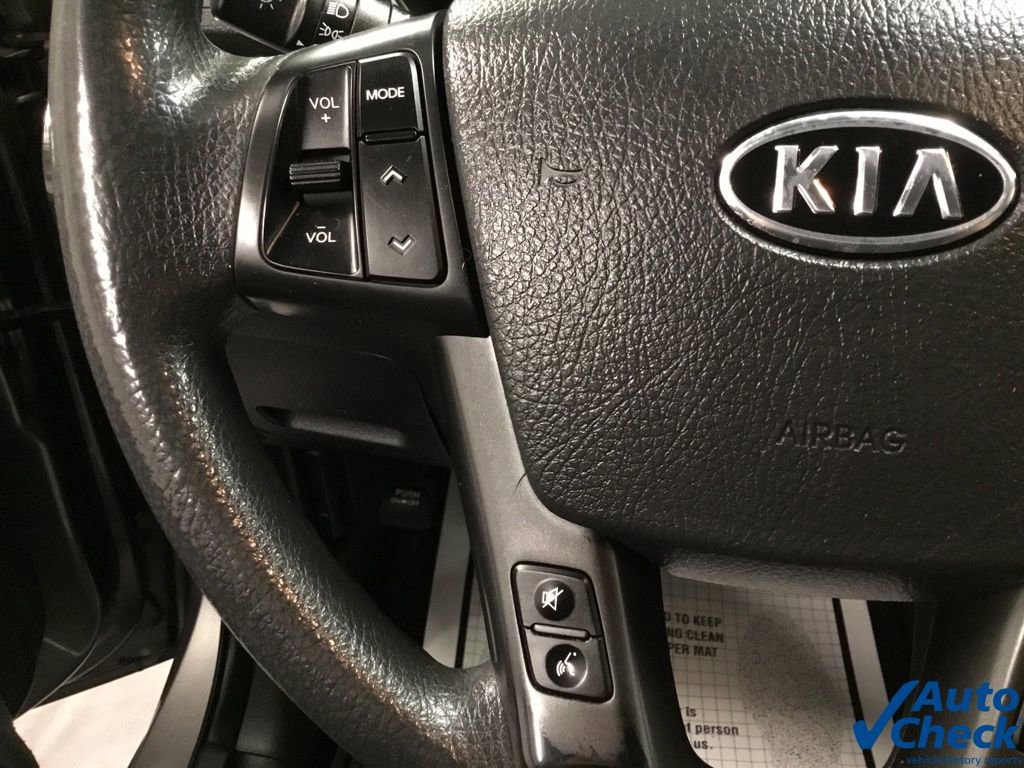 Used 2013 Kia Sorento LX w/ Convenience Pkg image 38