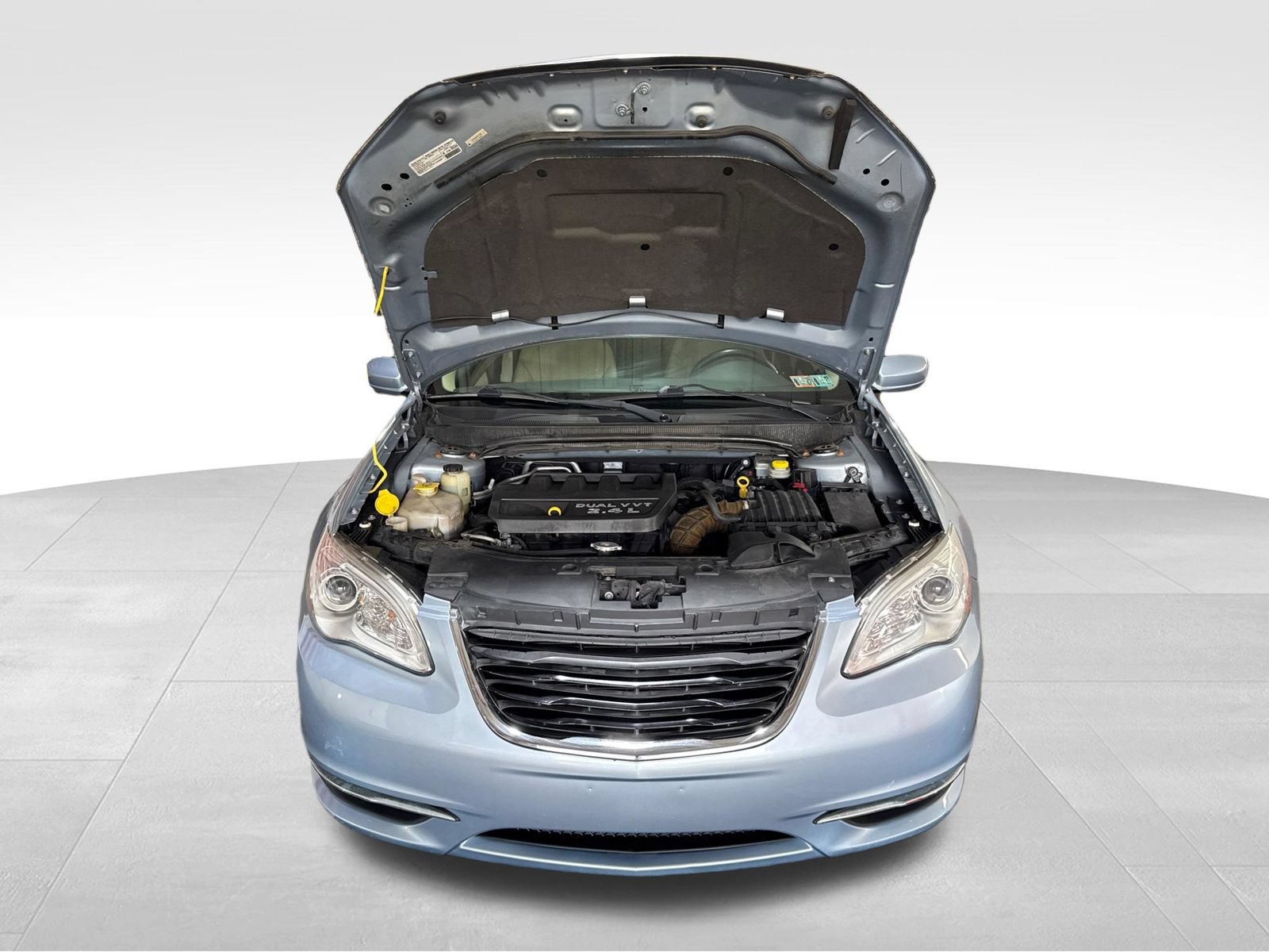 Used 2014 Chrysler 200 Touring FWD image 11
