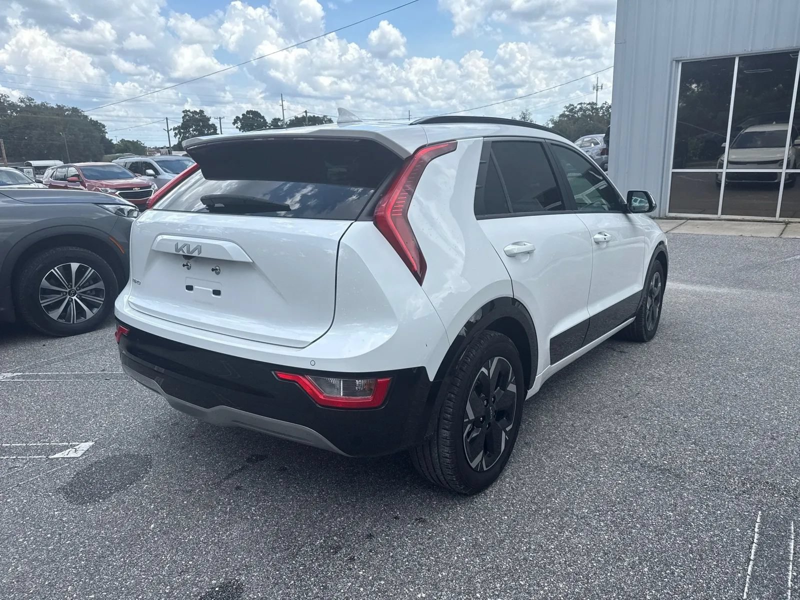 Used 2023 Kia Niro Wind FWD image 9