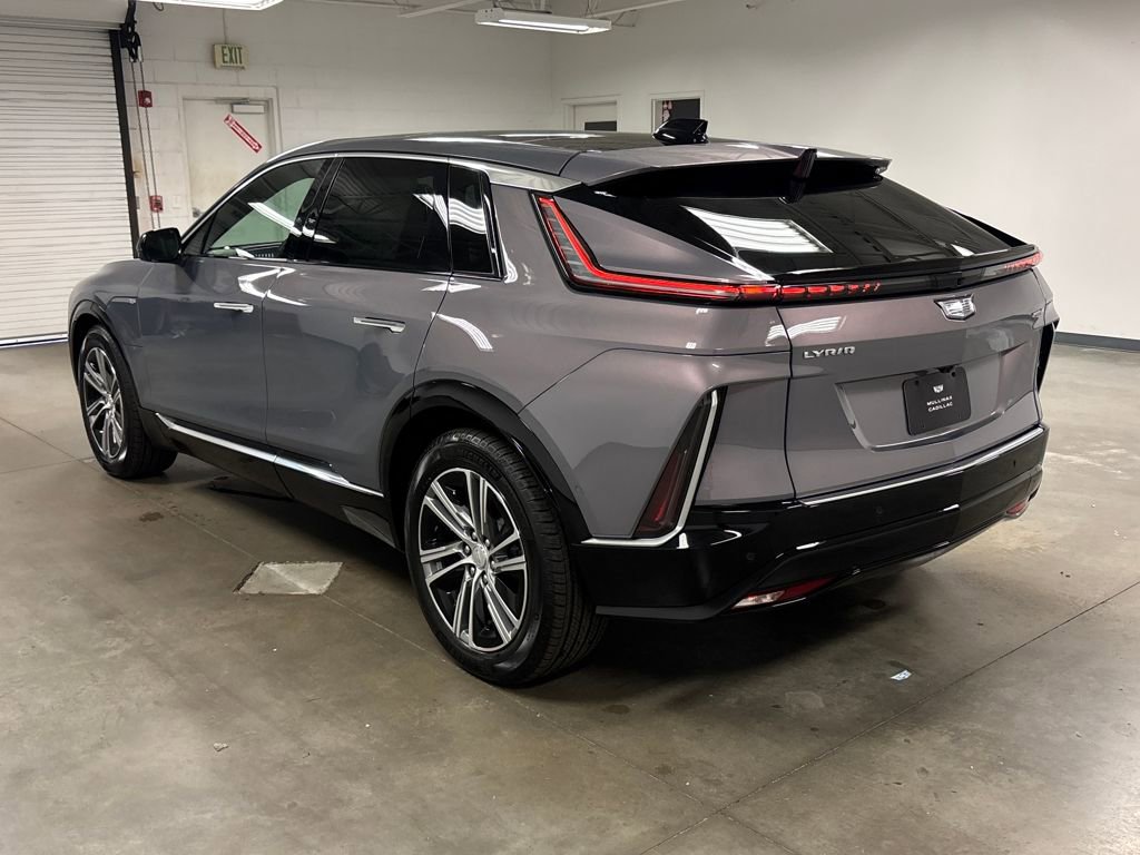 New 2026 Cadillac Lyriq Premium Luxury image 15