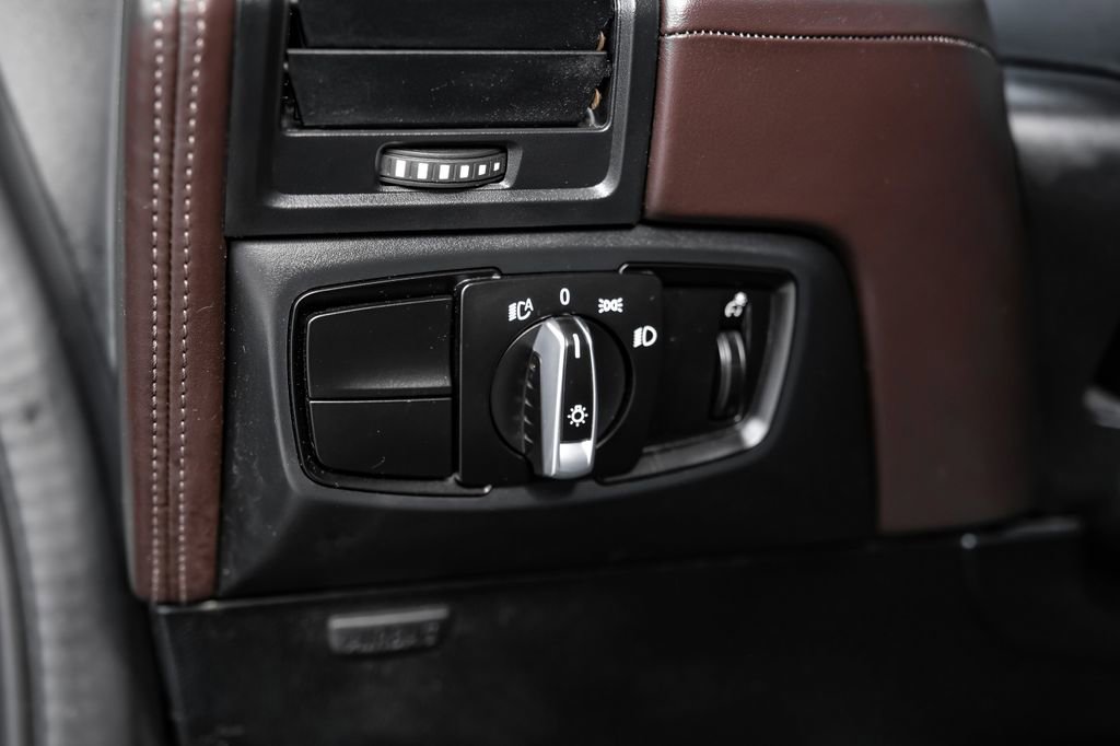 Used 2016 BMW i3 w/ Range Extender image 19