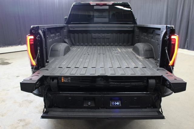 Used 2025 GMC Sierra 2500 AT4X AWD/4WD image 50