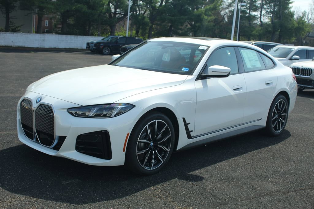 New 2026 BMW i4 xDrive40i w/ M Sport Package AWD/4WD image 4