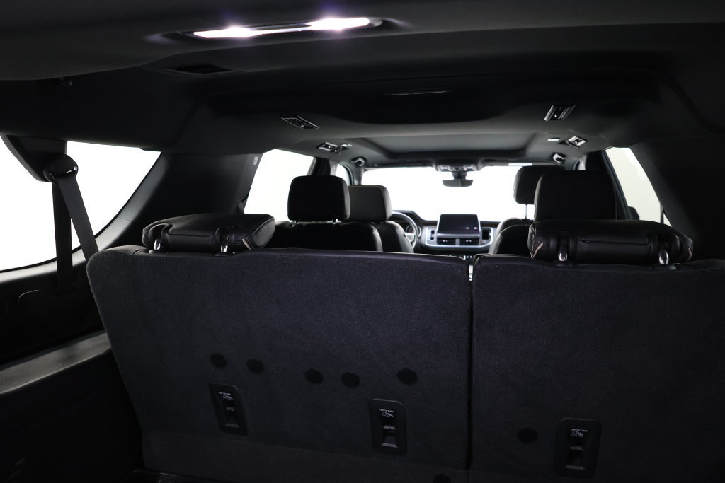 Used 2021 Chevrolet Suburban Premier w/ Premium Package RWD image 64