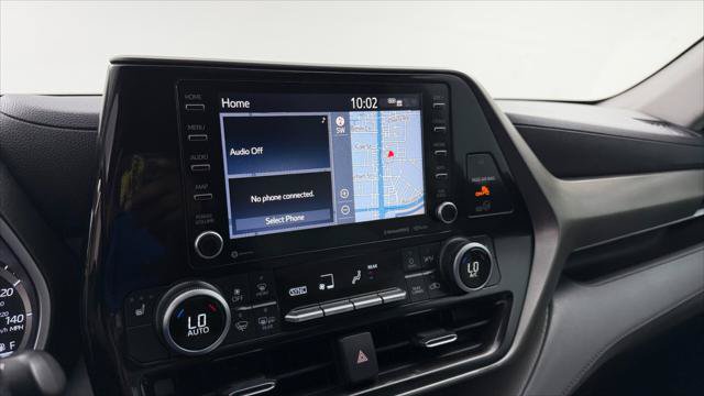 Used 2021 Toyota Highlander XLE AWD/4WD image 28