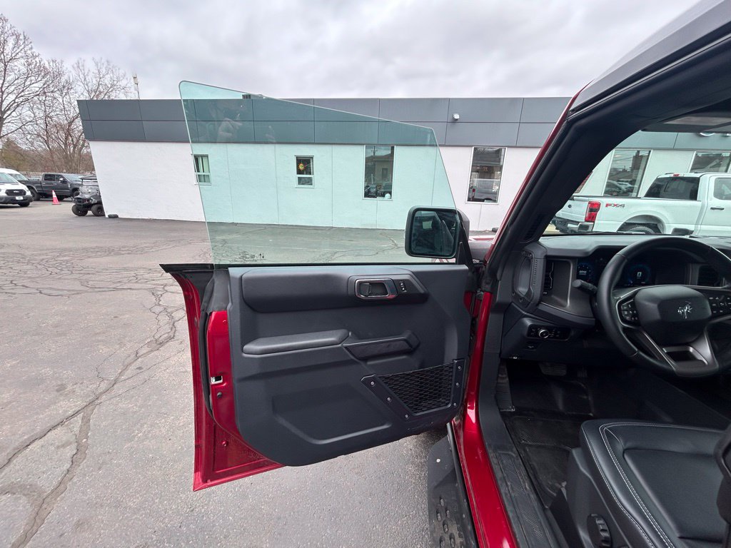 Used 2025 Ford Bronco Badlands AWD/4WD image 11
