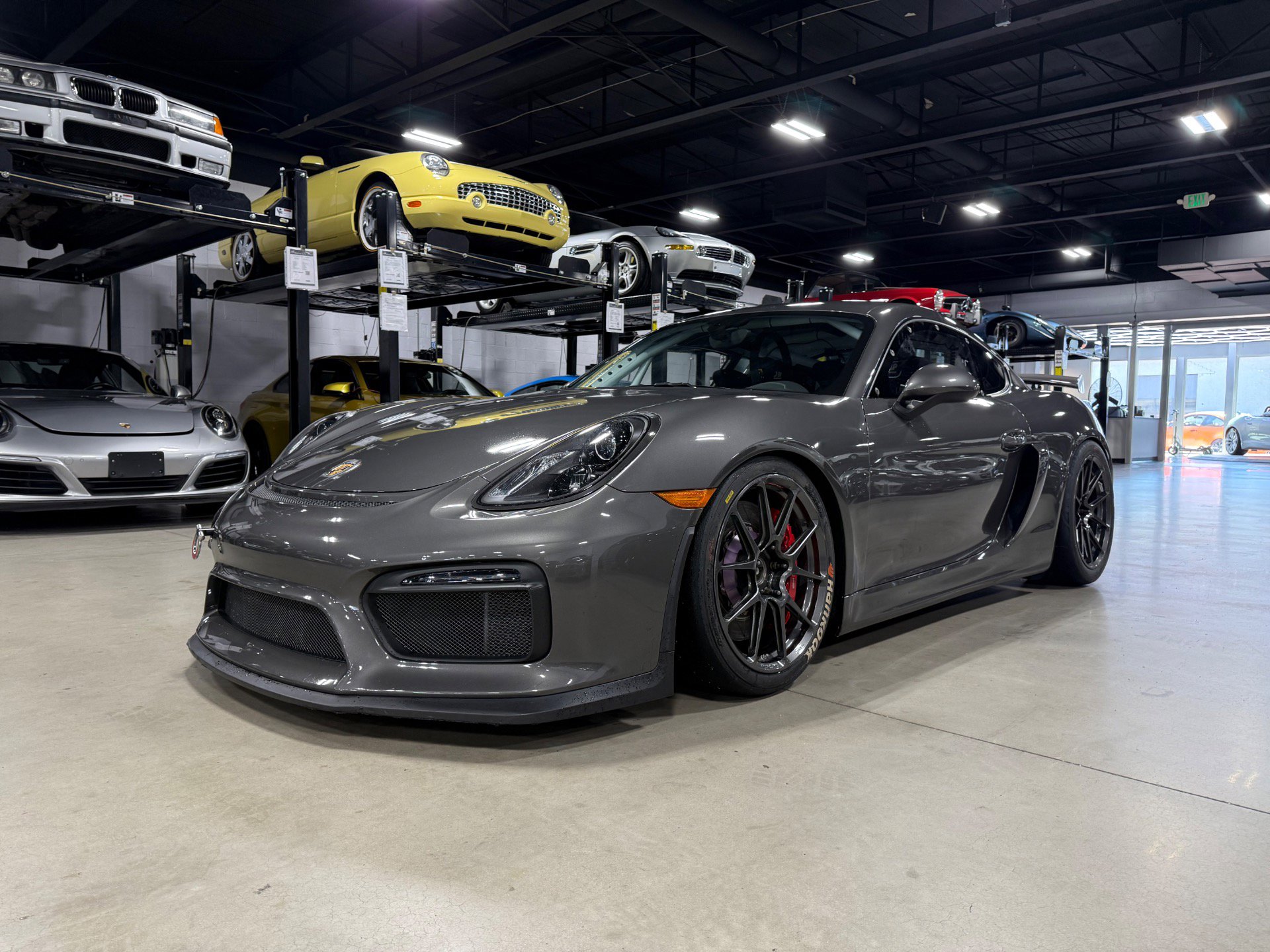 Used 2016 Porsche Cayman GT4 image 9