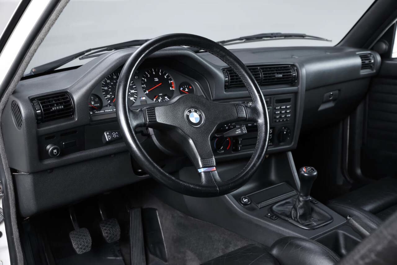 Used 1988 BMW M3 Coupe RWD image 46
