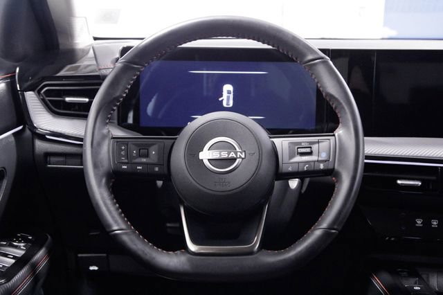 Used 2025 Nissan Kicks SR image 15