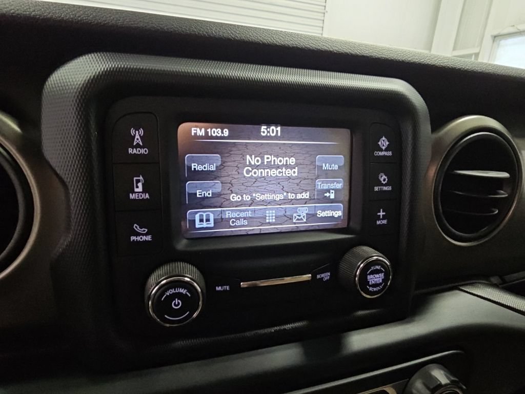 Used 2019 Jeep Wrangler Unlimited Sport S AWD/4WD image 17
