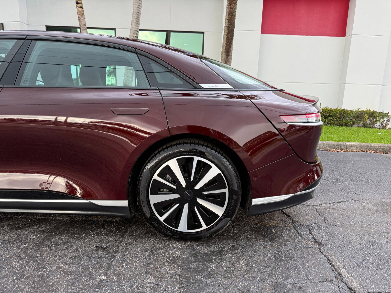 Used 2023 Lucid Air Pure image 14