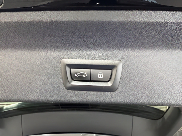 Used 2023 BMW X3 sDrive30i w/ Premium Package RWD image 38