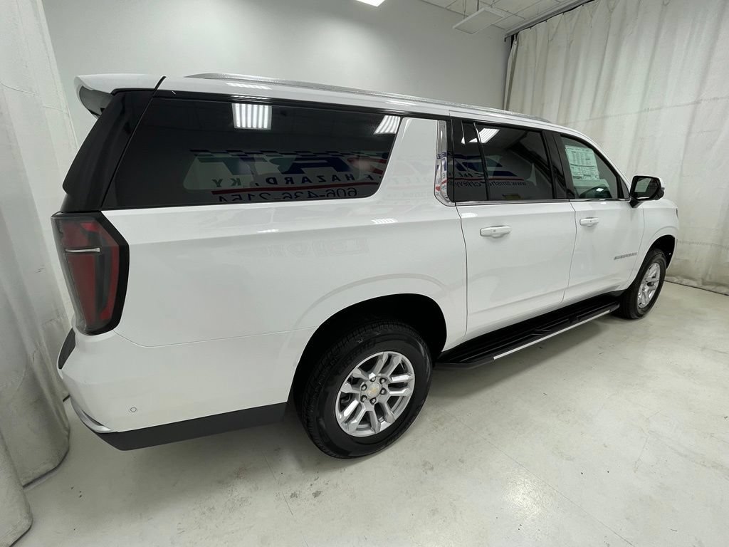 New 2026 Chevrolet Suburban LS AWD/4WD image 4