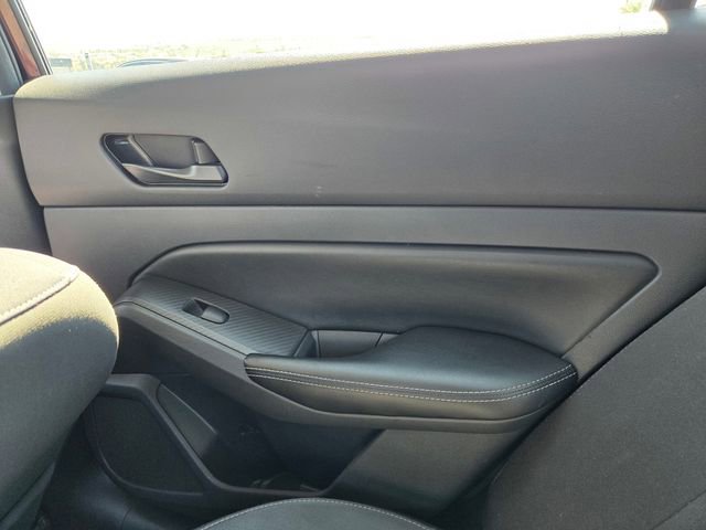 Used 2024 Nissan Altima 2.5 SV FWD image 12