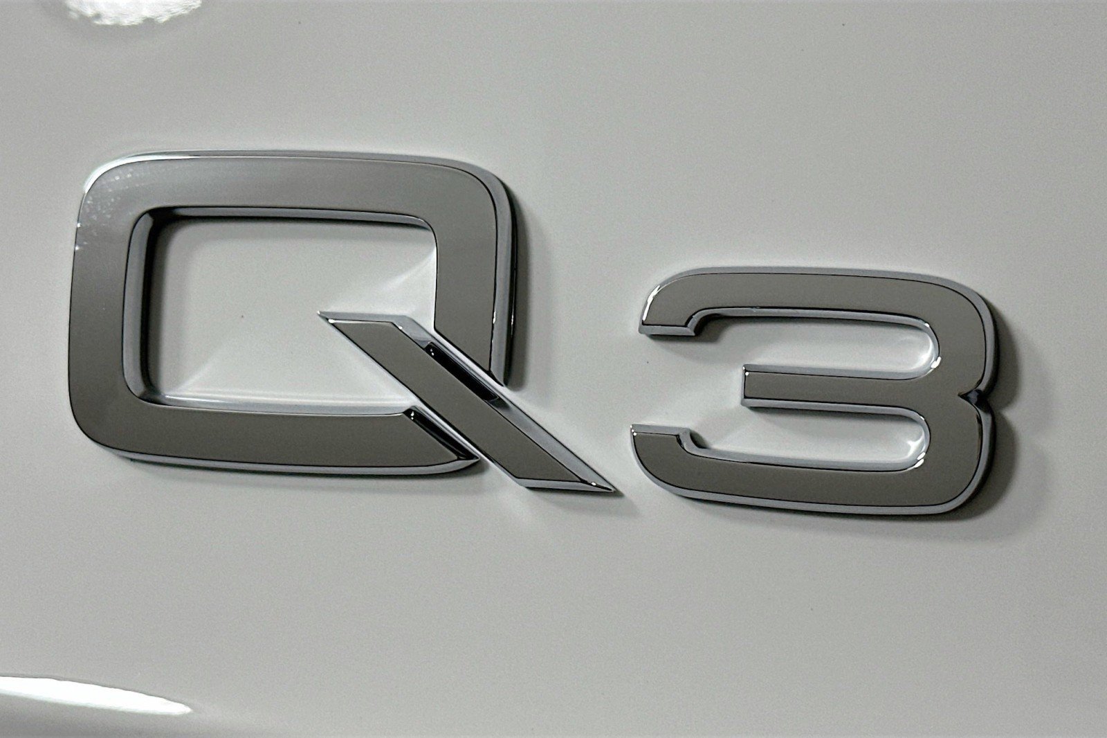 Used 2025 Audi Q3 2.0T Premium w/ Convenience Package image 10