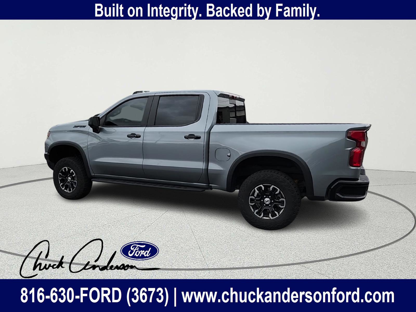 Used 2023 Chevrolet Silverado 1500 ZR2 w/ Technology Package image 6