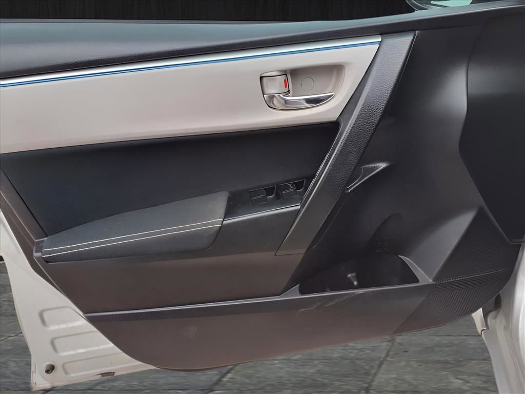 Used 2016 Toyota Corolla LE image 13