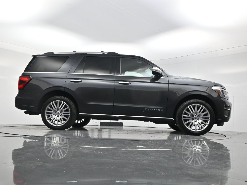 Used 2024 Ford Expedition Platinum AWD/4WD image 50