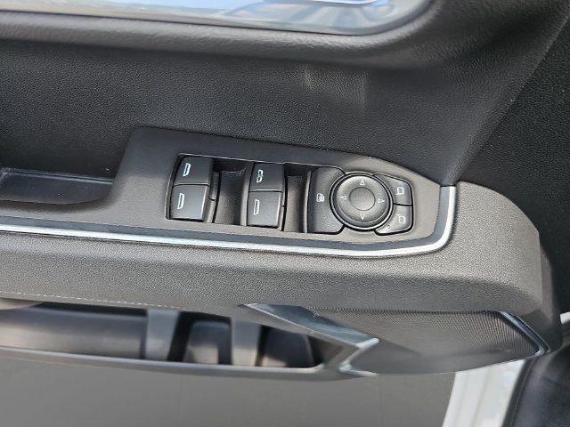 Used 2025 Chevrolet Silverado 1500 LT RWD image 24