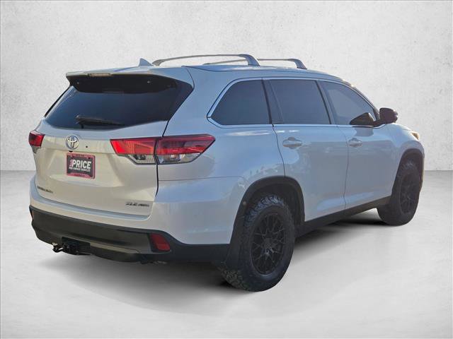 Used 2019 Toyota Highlander XLE image 5