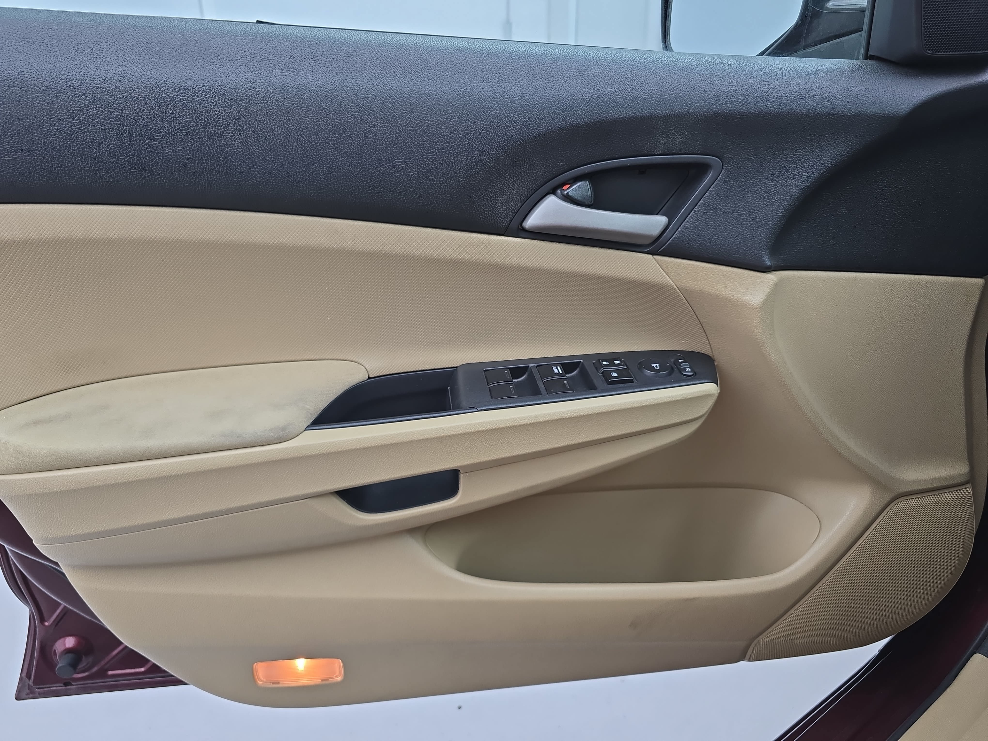 Used 2012 Honda Accord LX image 24