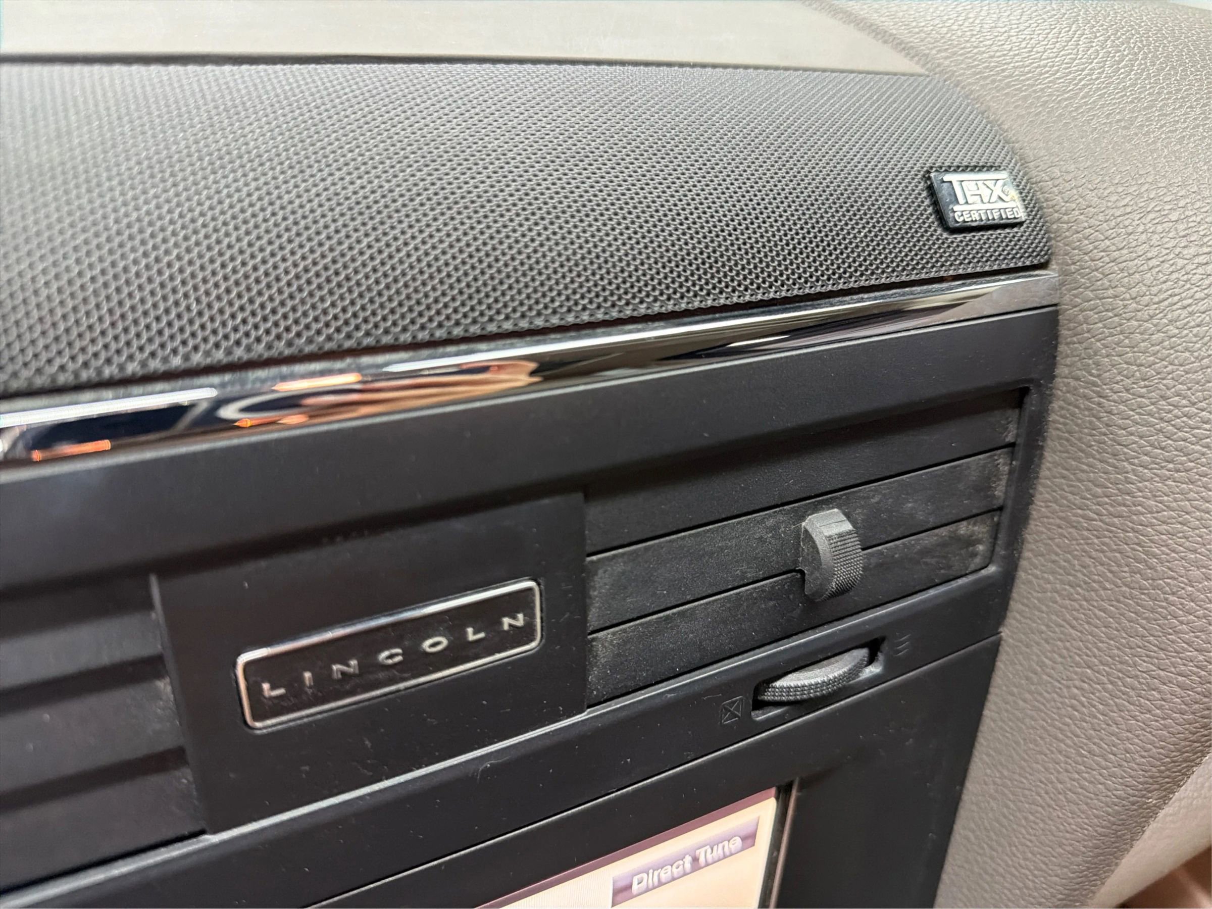 Used 2016 Lincoln Navigator L Select RWD image 28