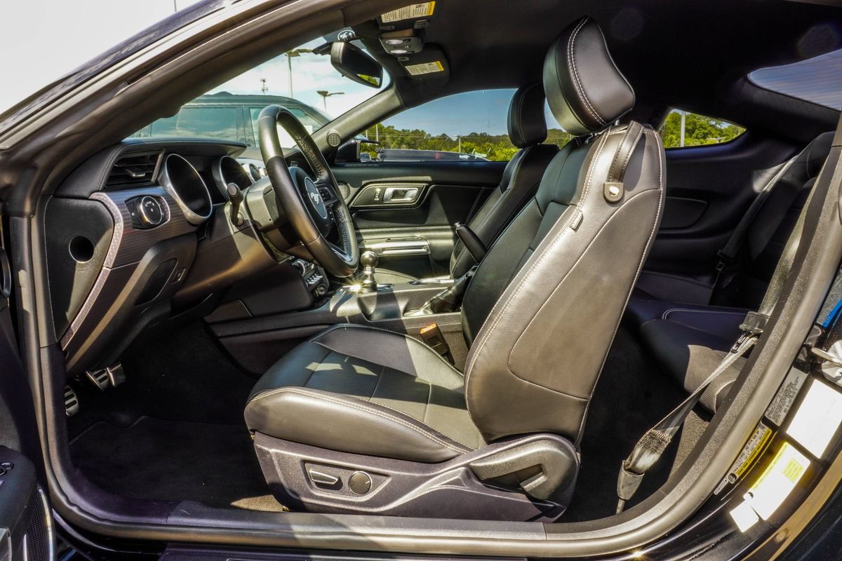 Used 2019 Ford Mustang GT Premium w/ GT Performance Package RWD image 34