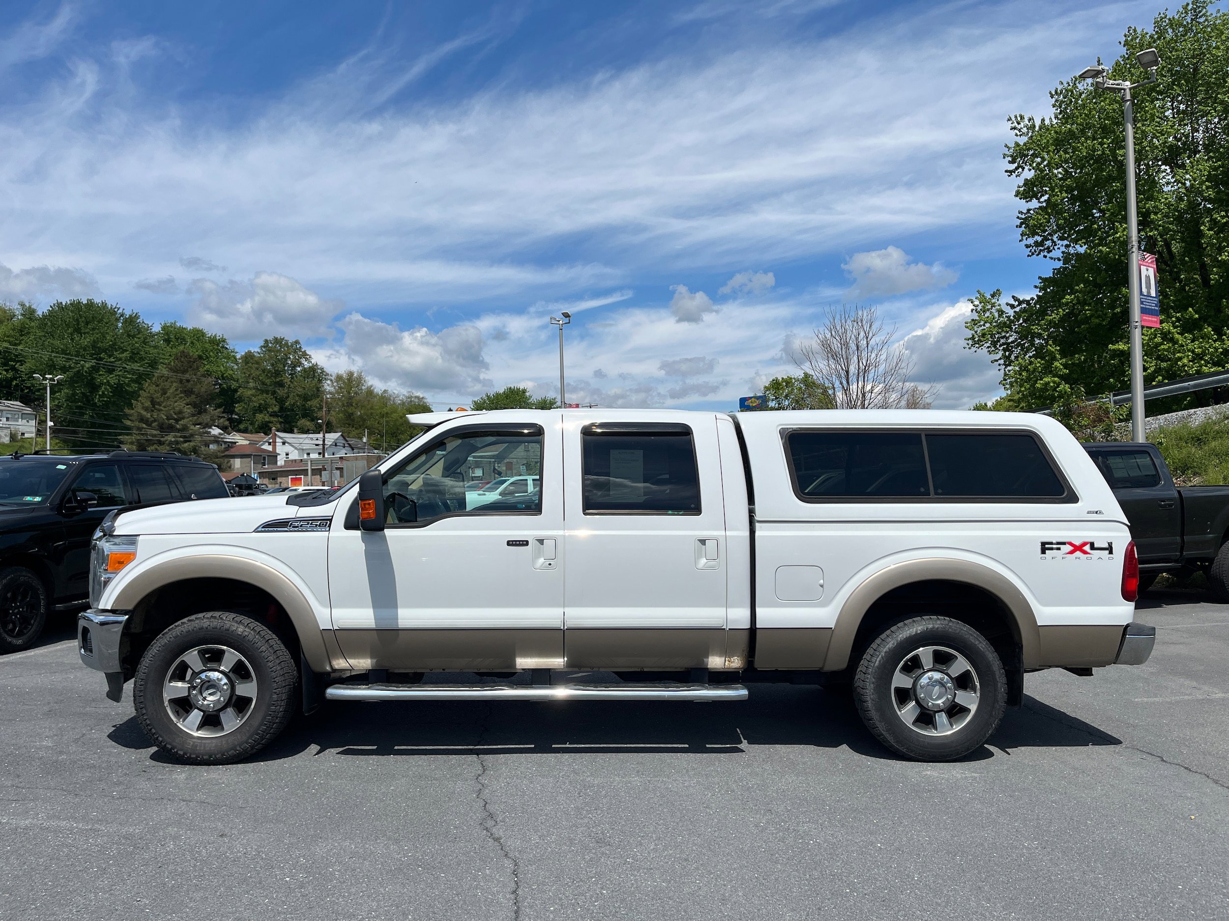 Used 2011 Ford F250 Lariat w/ FX4 Off Road Pkg AWD/4WD image 6