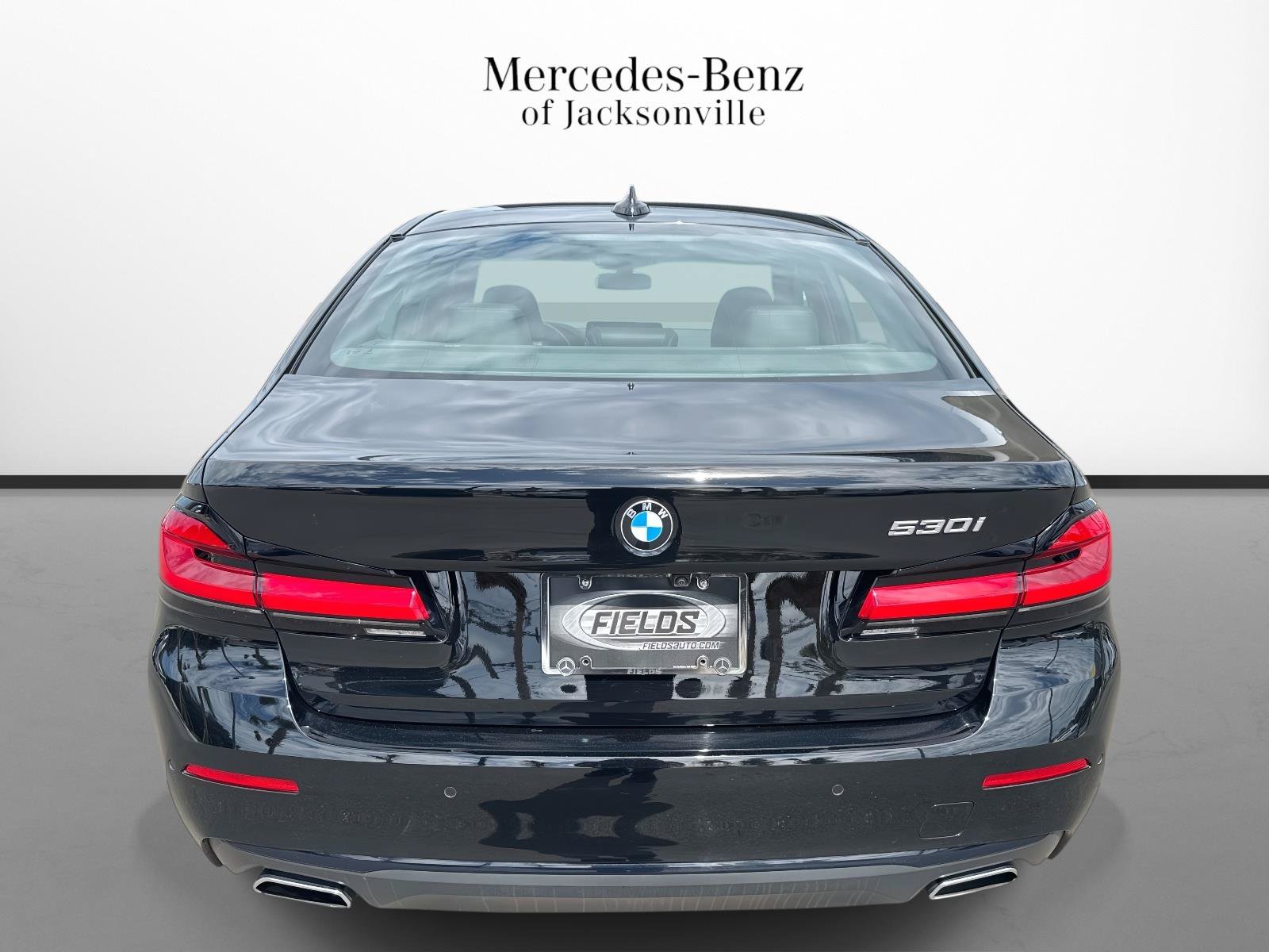 Used 2021 BMW 530i w/ Premium Package RWD image 4