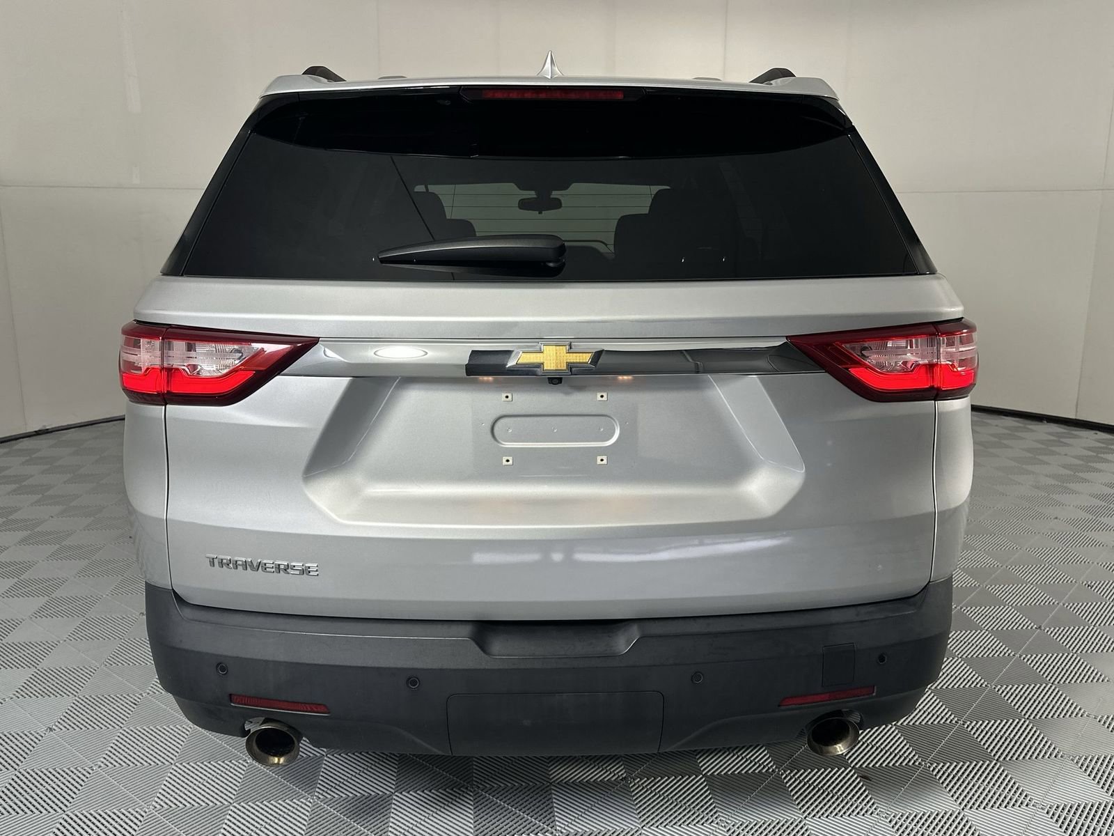 Used 2019 Chevrolet Traverse LT FWD image 7