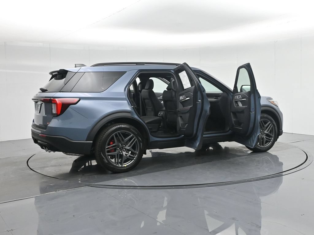 Certified 2025 Ford Explorer ST w/ Sun And Sound Package AWD/4WD image 6
