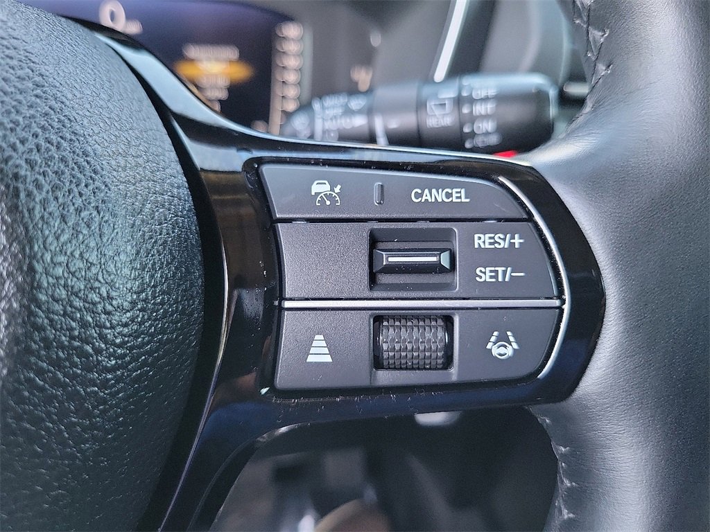 Used 2023 Honda Pilot Elite image 6