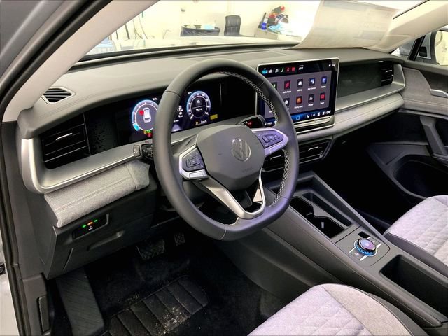 New 2026 Volkswagen Tiguan S image 7