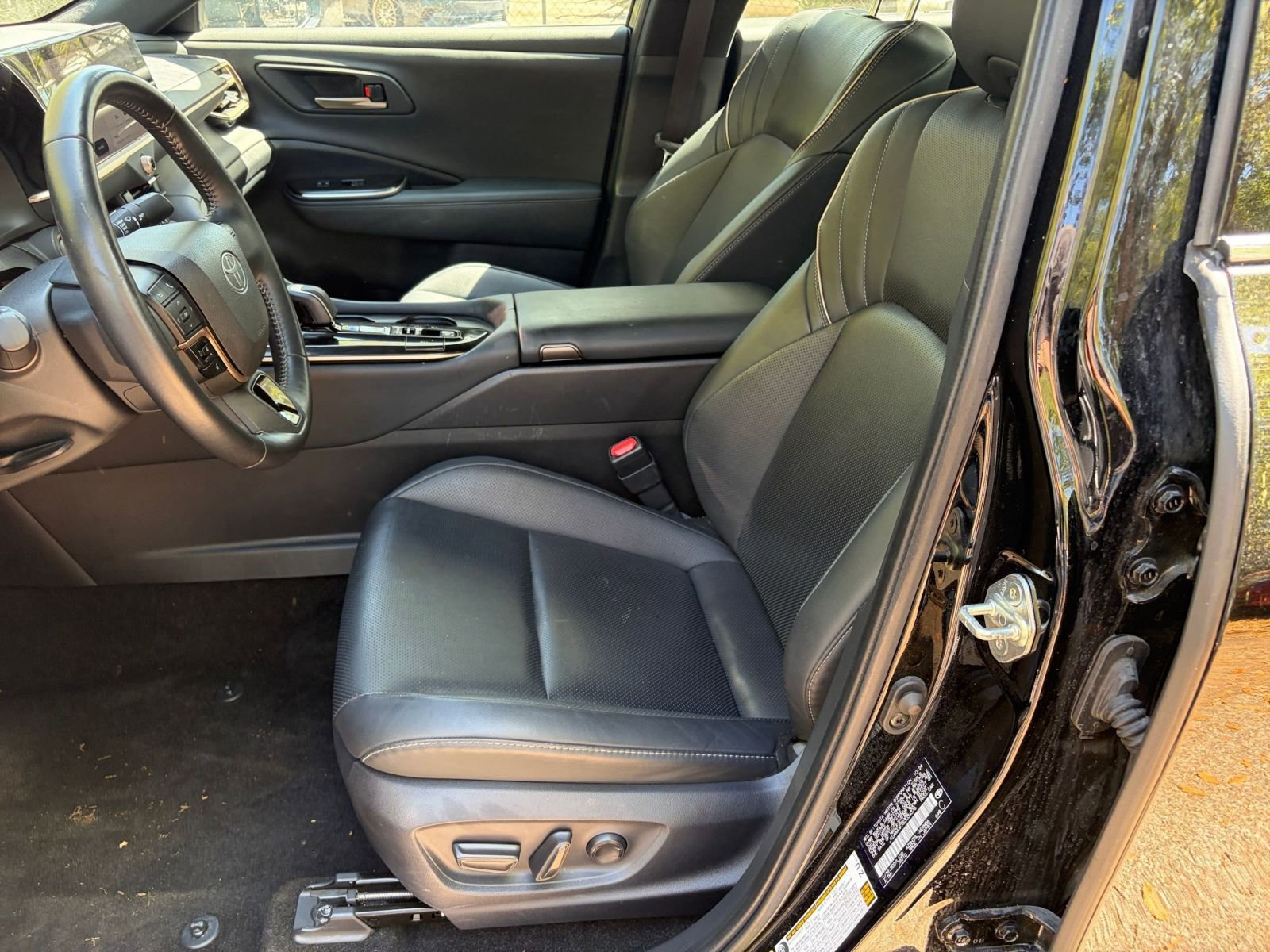 Used 2025 Toyota Crown XLE image 23