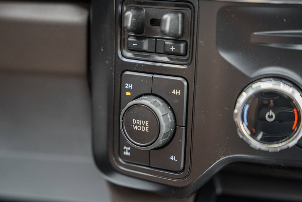 New 2026 Ford F350 King Ranch w/ Chrome Package image 30