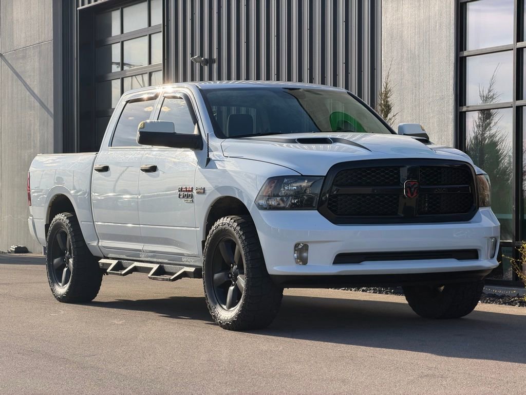 Used 2019 RAM 1500 Express w/ Wheel & Sound Group AWD/4WD image 3