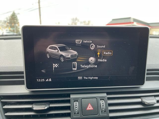 Used 2019 Audi SQ5 Premium Plus w/ Premium Plus Package image 17