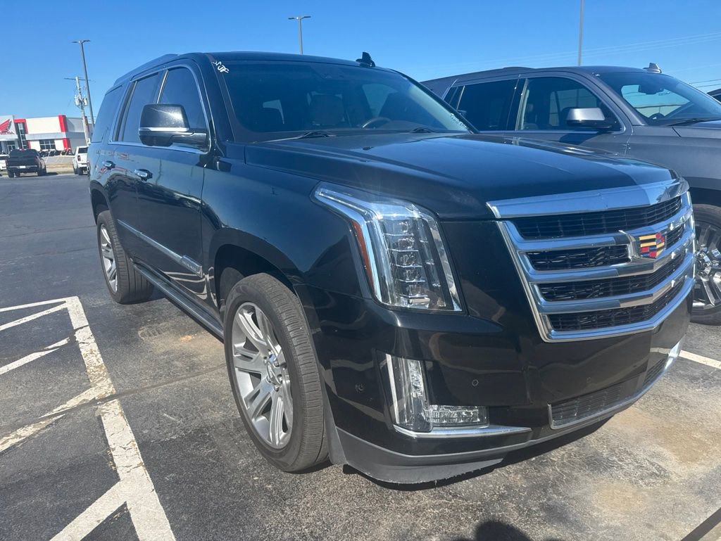 Used 2017 Cadillac Escalade Premium Luxury AWD/4WD image 3