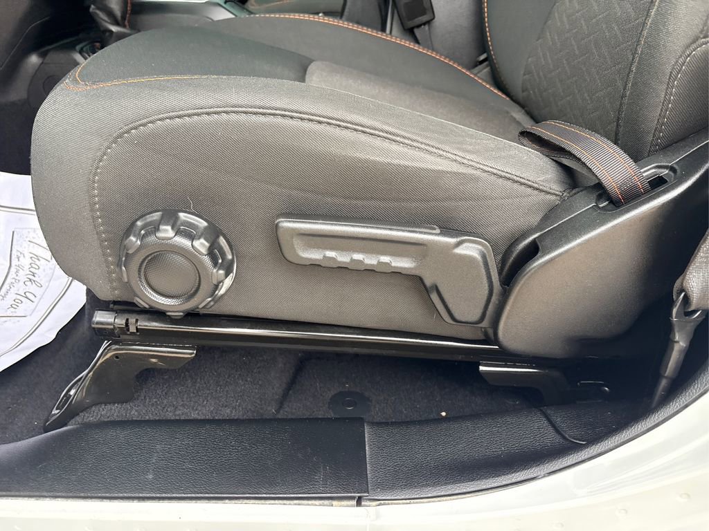 Used 2022 Jeep Gladiator Mojave w/ Cold Weather Group image 18