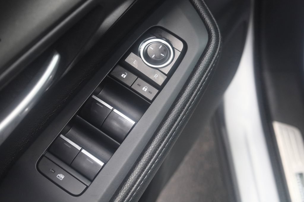 Used 2025 Toyota Grand Highlander AWD image 27
