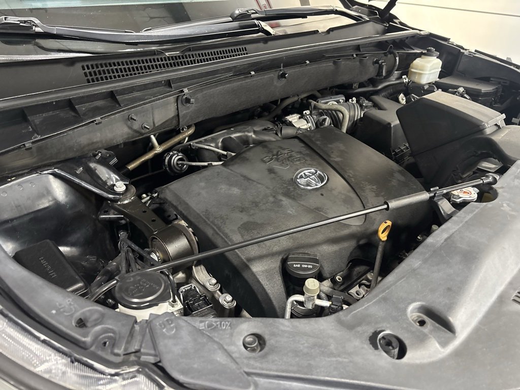 Used 2019 Toyota Highlander XLE image 6